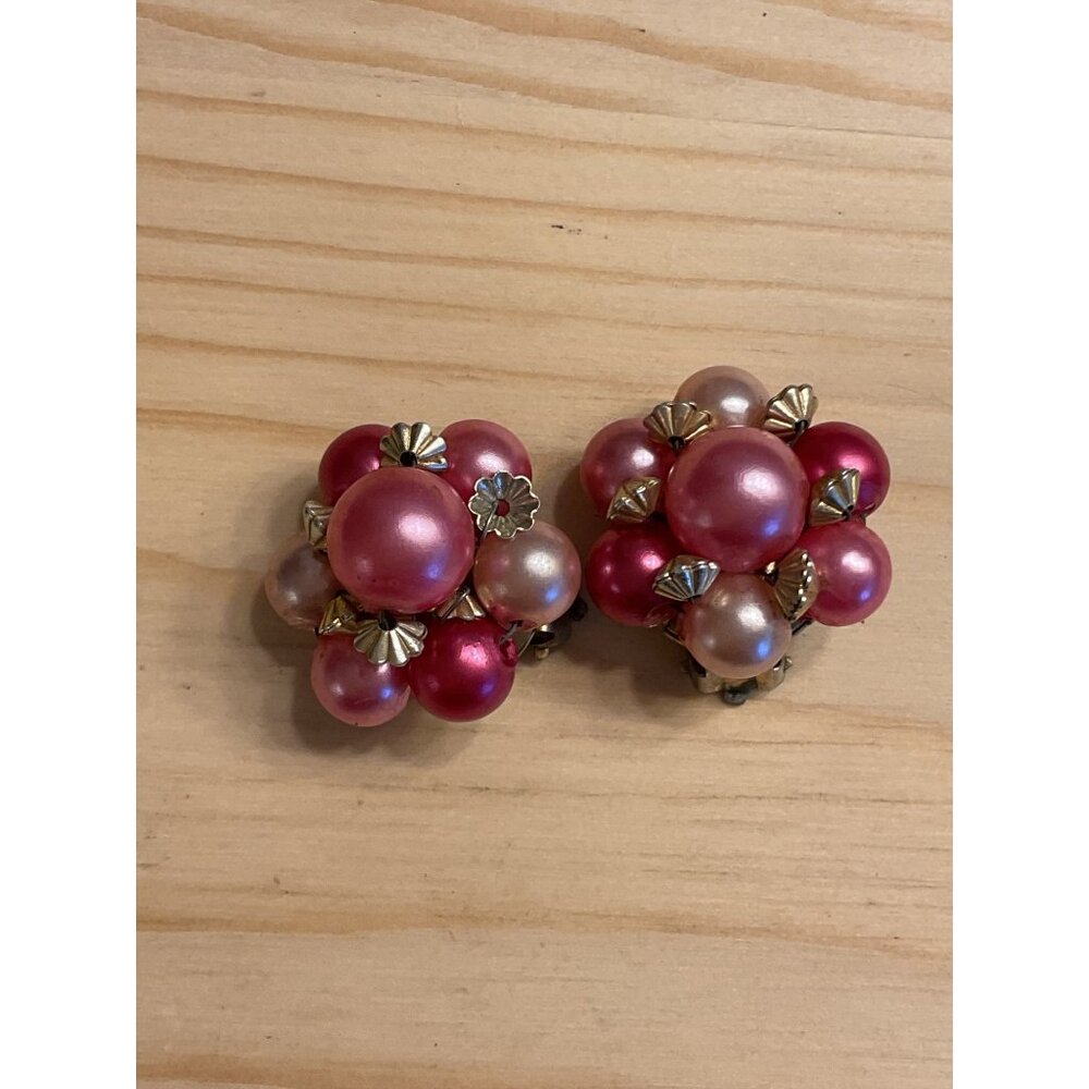 Vintage Cluster Clip-On Earrings Pink & Gold Faux Pearl Hong Kong 1950s Retro